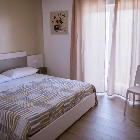 Lm Crosia Bed & Breakfast *