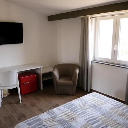 Lm Crosia Bed & Breakfast *
