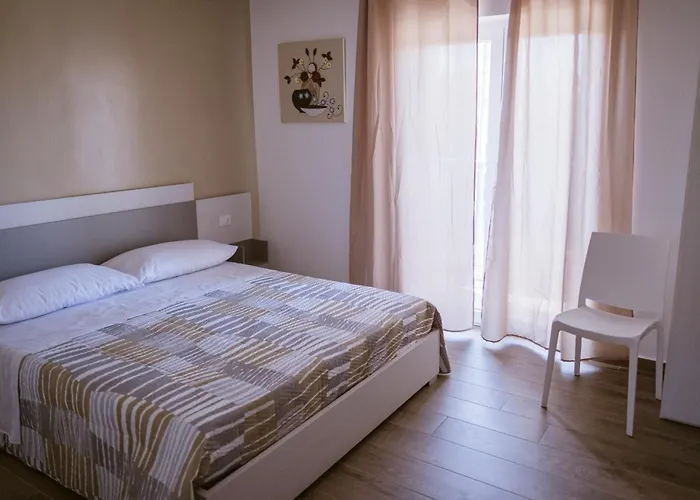 Lm Crosia Alojamento de Acomodação e Pequeno-almoço 3*